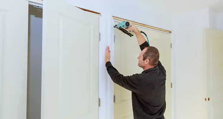 Top Rated Door Fixing ServiceFixing Garage Door Track in Lake Magdalene, FL