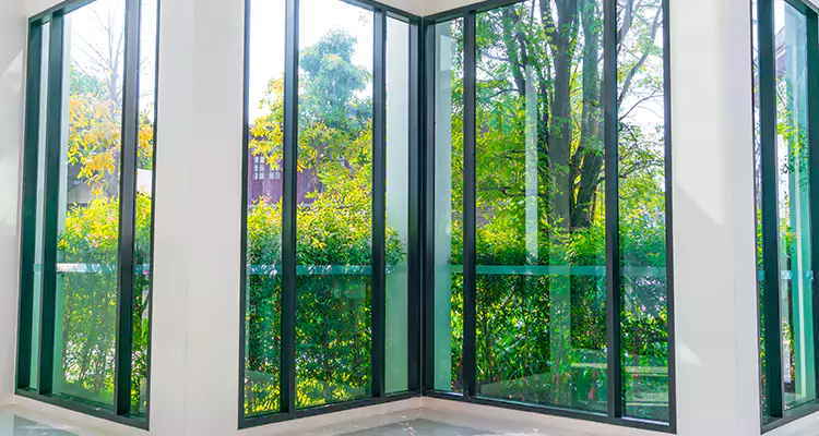Folding Glass Balcony Door Repair in Lake Magdalene, FL